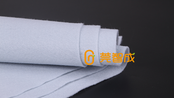 滌綸針刺氈表面光滑對(duì)運(yùn)行阻力有影響嗎？